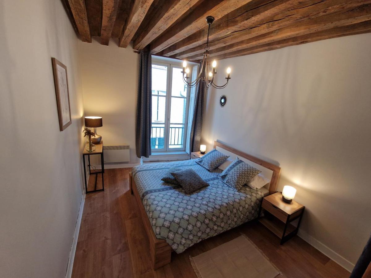 Le Saint Jean Et Son Parking Privee Apartment Blois Ngoại thất bức ảnh